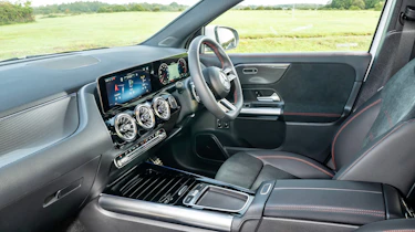Mercedes GLA facelift - interior