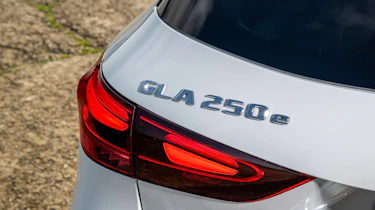 Mercedes GLA facelift - rear badge