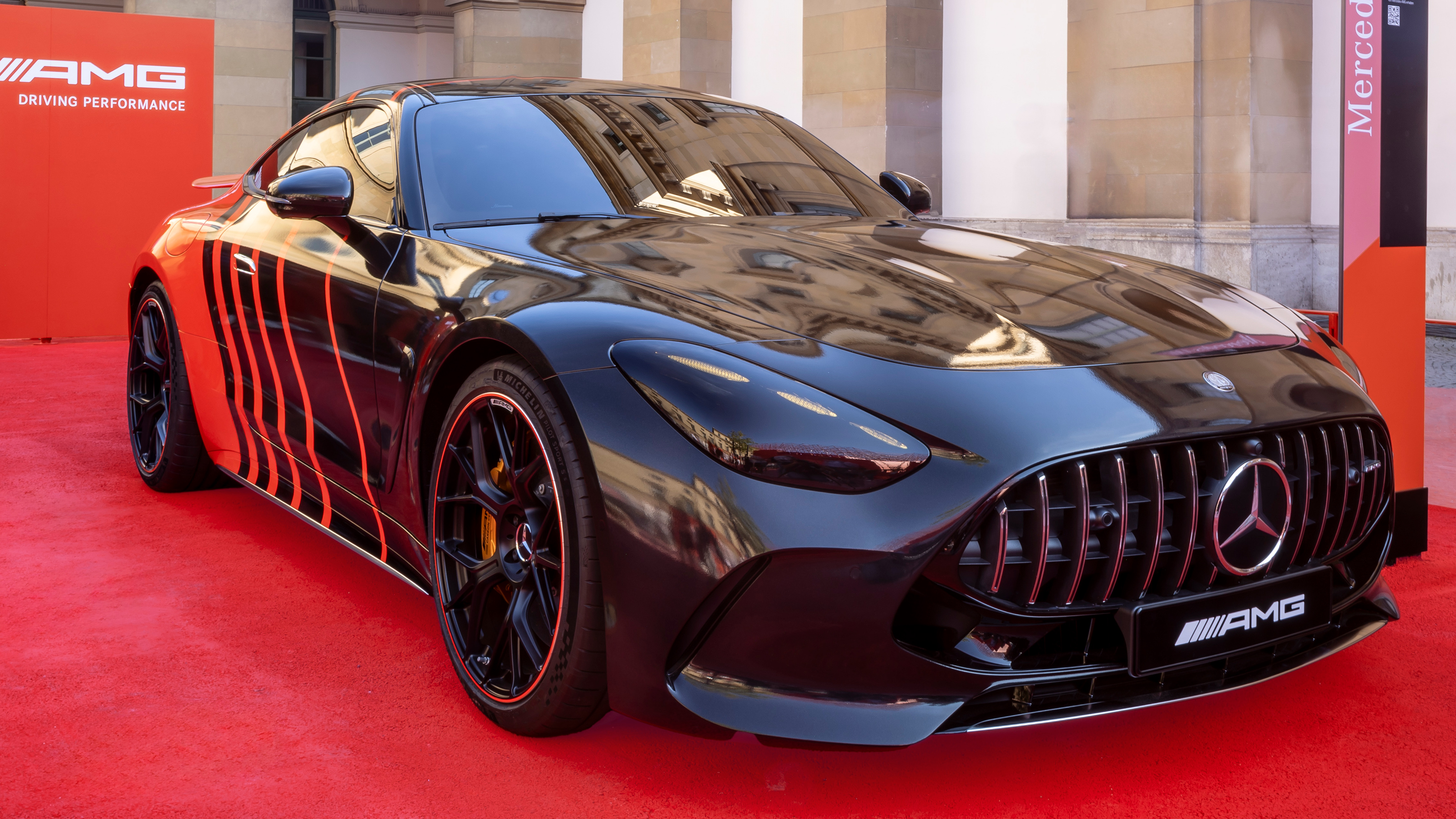 Mercedes-AMG-GT-Concept-E-Performance - front 