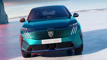 Peugeot e-3008 - front