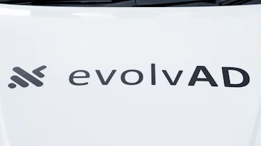 Nissan Leaf with evolvAD tech - bonnet branding