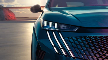 Peugeot 3008 - front light