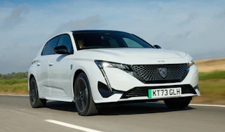 Peugeot E-308 - front tracking white