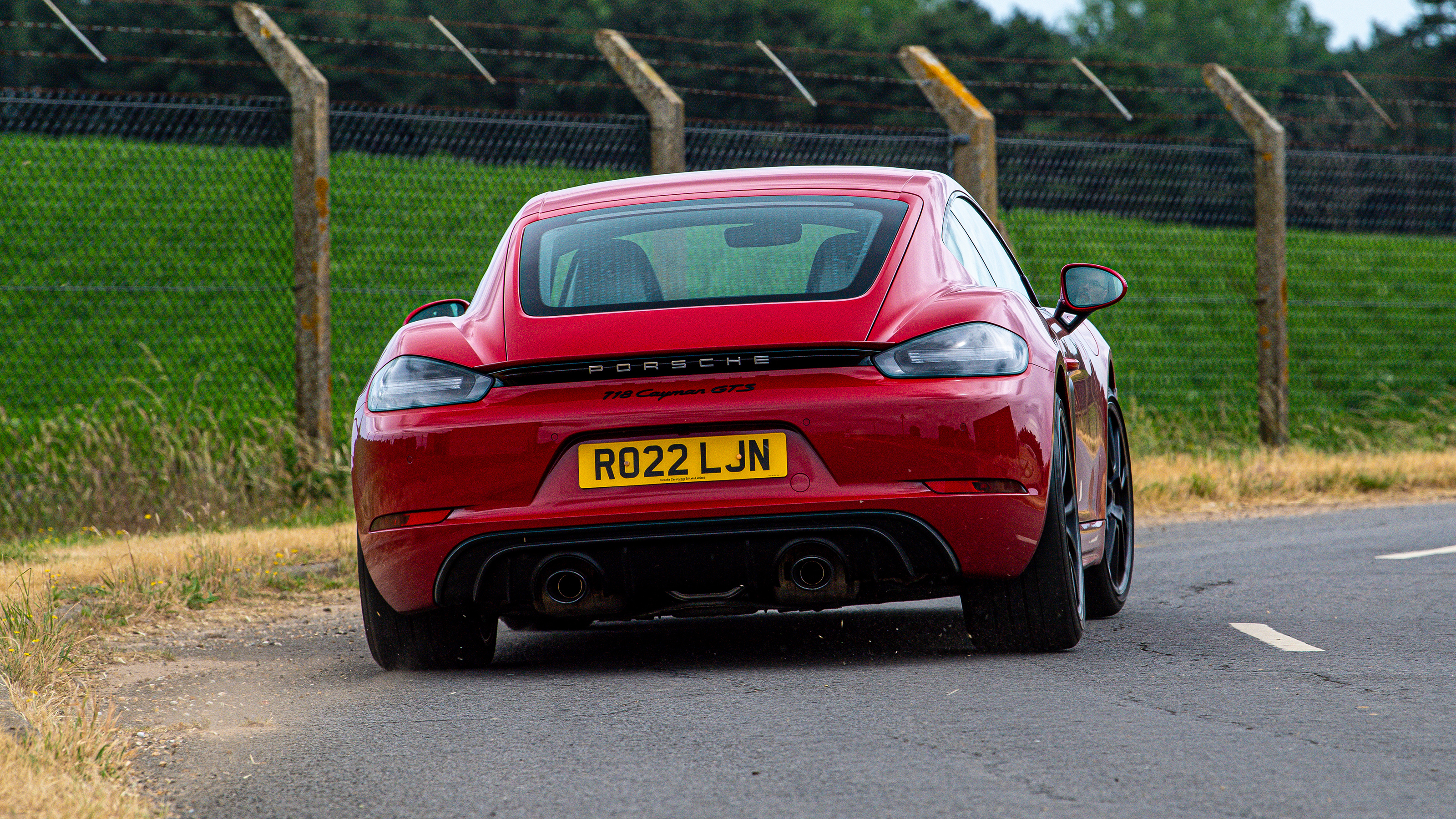 Porsche 718 Cayman GTS - rear cornering