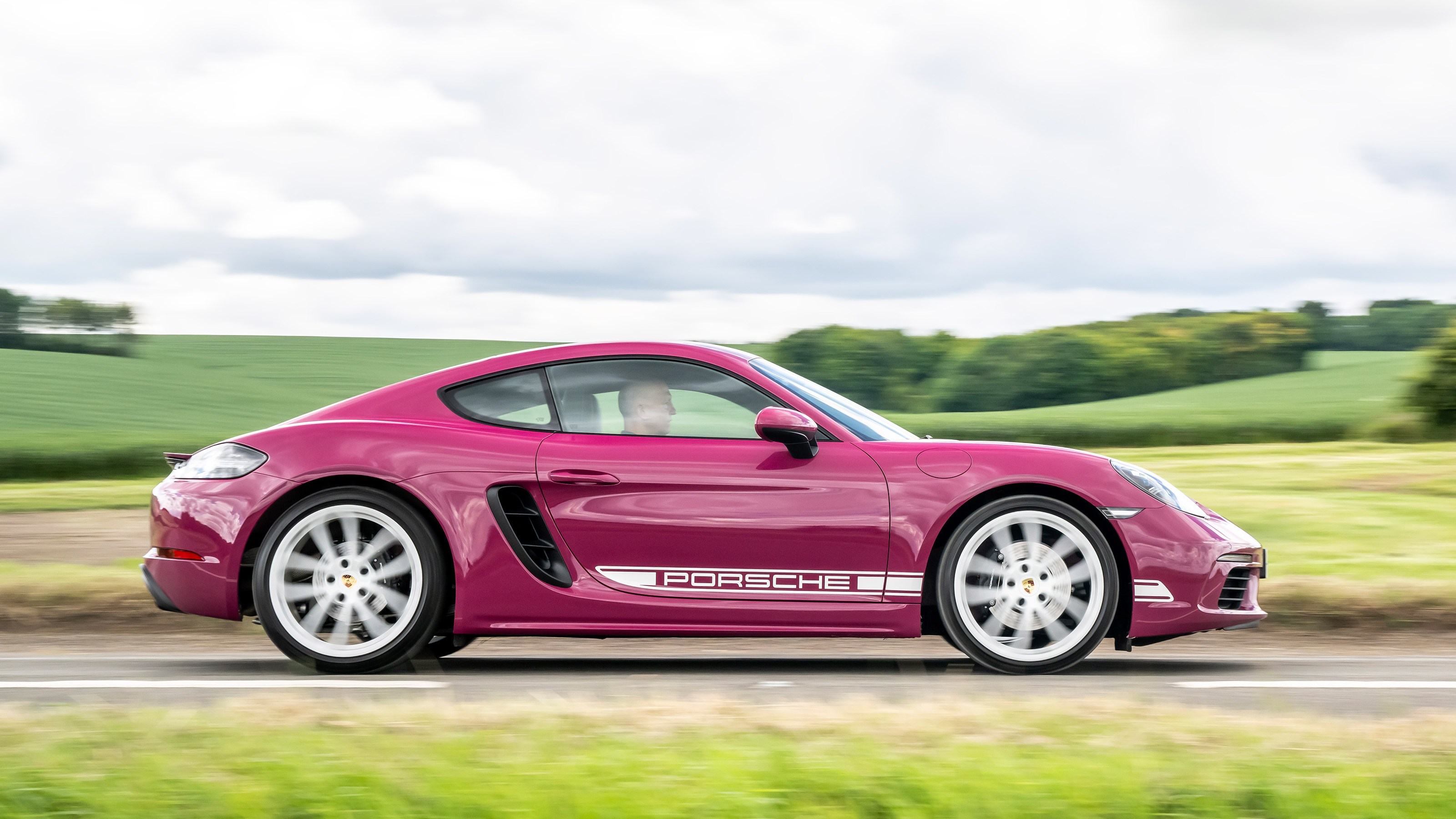 Porsche 718 Cayman Style Edition - side