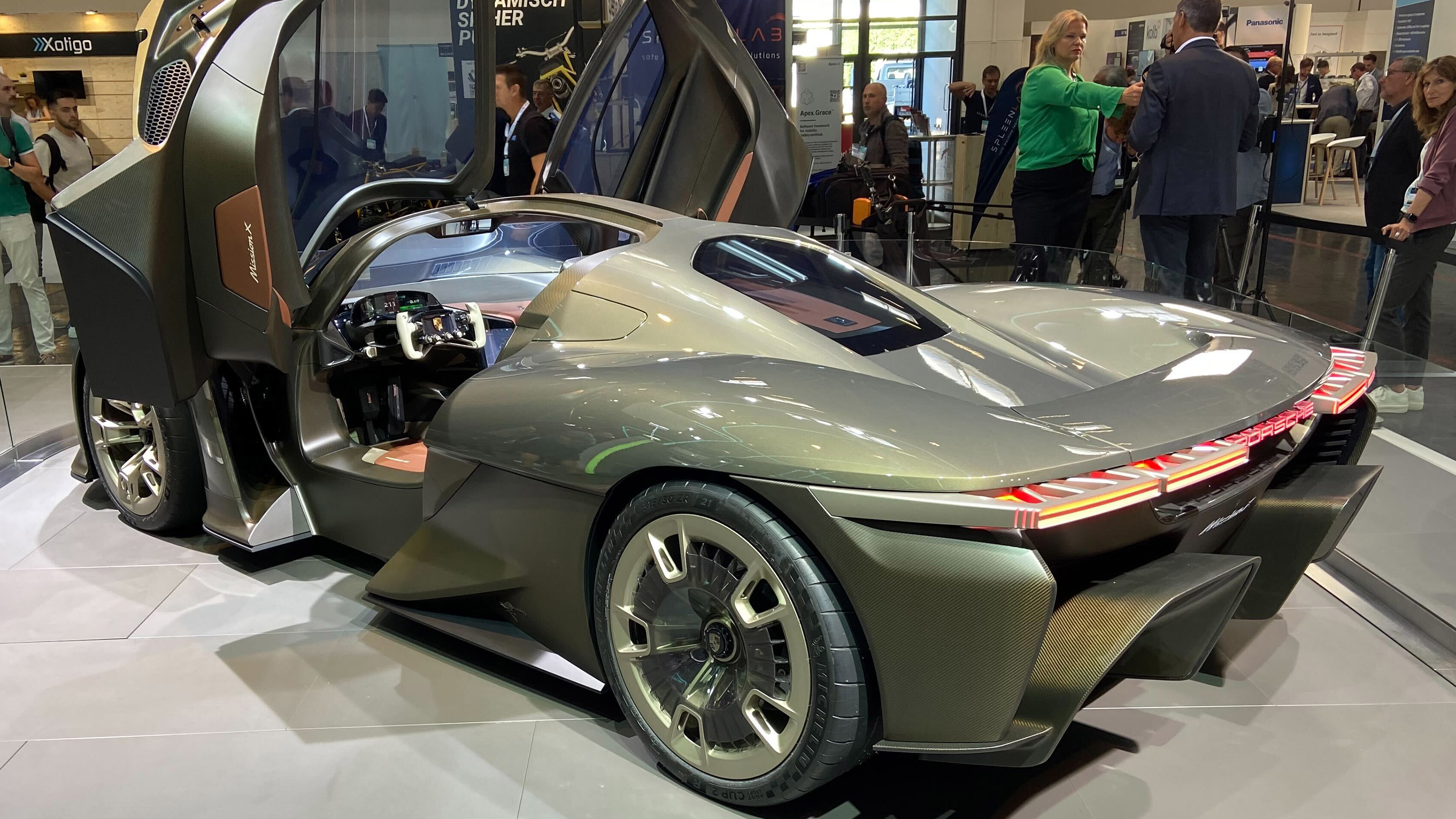 Porsche Mission X Munich - rear