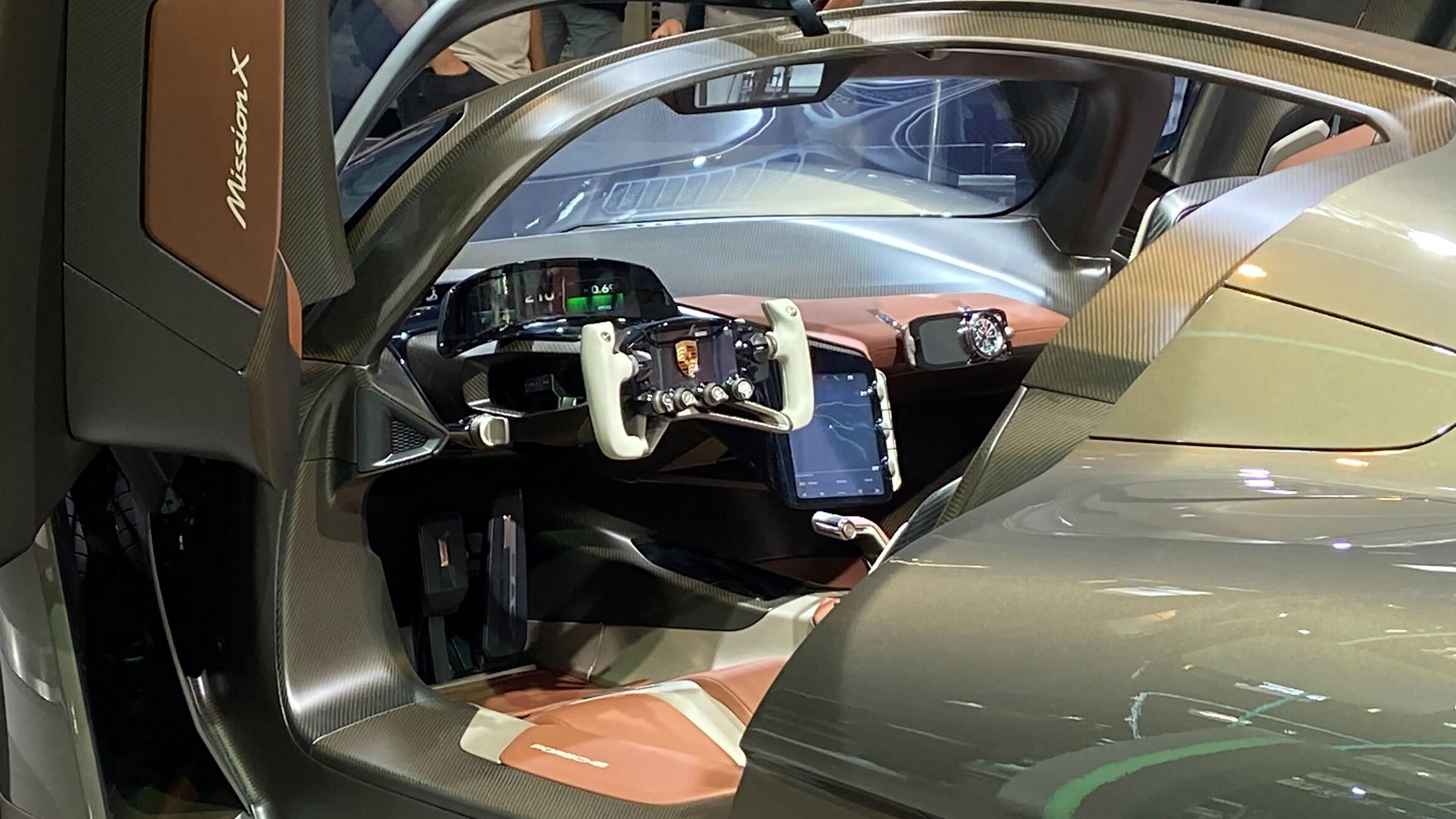 Porsche Mission X Munich - interior