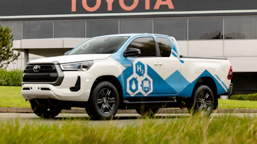 Hydrogen Toyota Hilux - front static