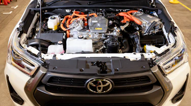 Hydrogen Toyota Hilux - engine bay