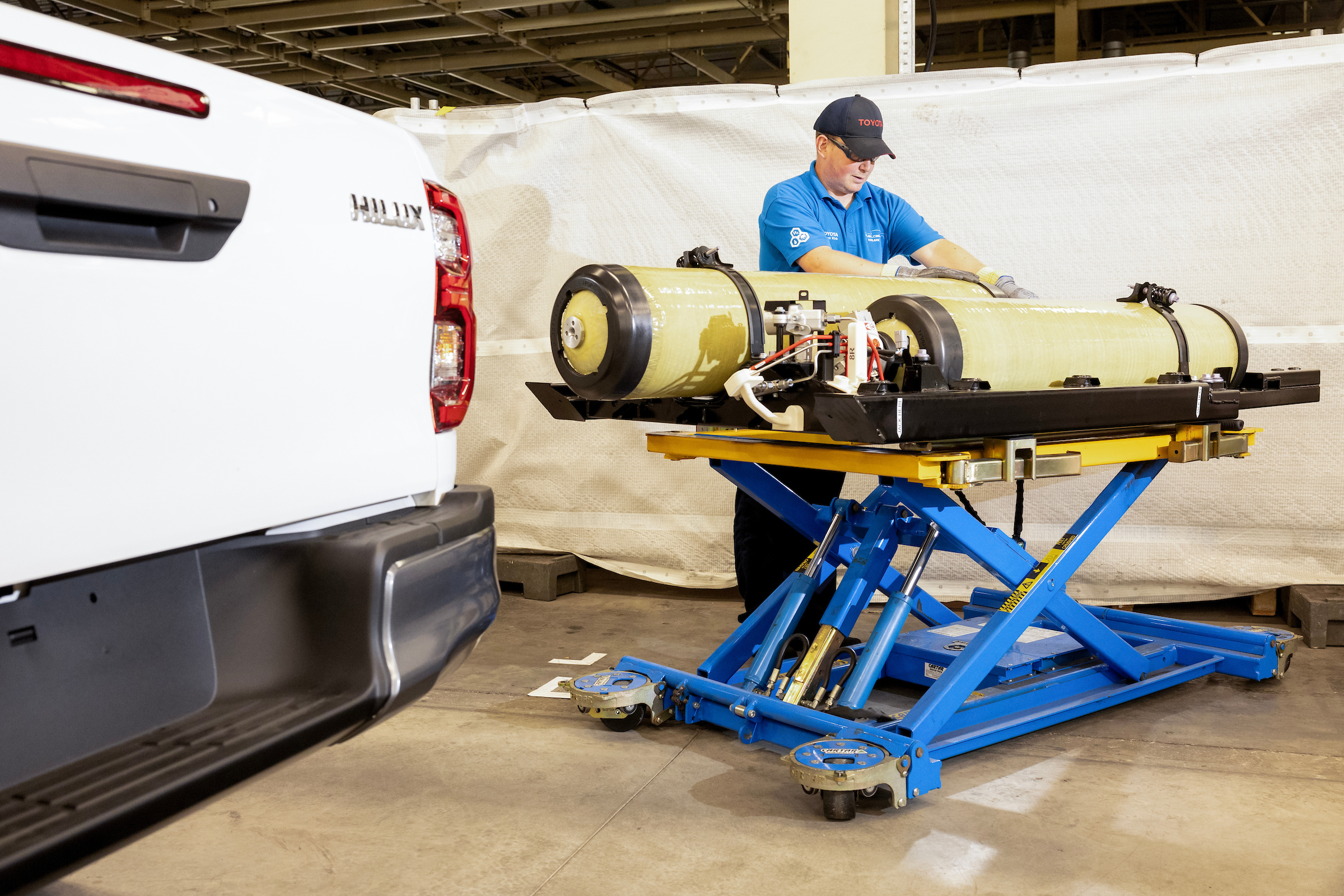 Hydrogen Toyota Hilux - hydrogen fuel cell