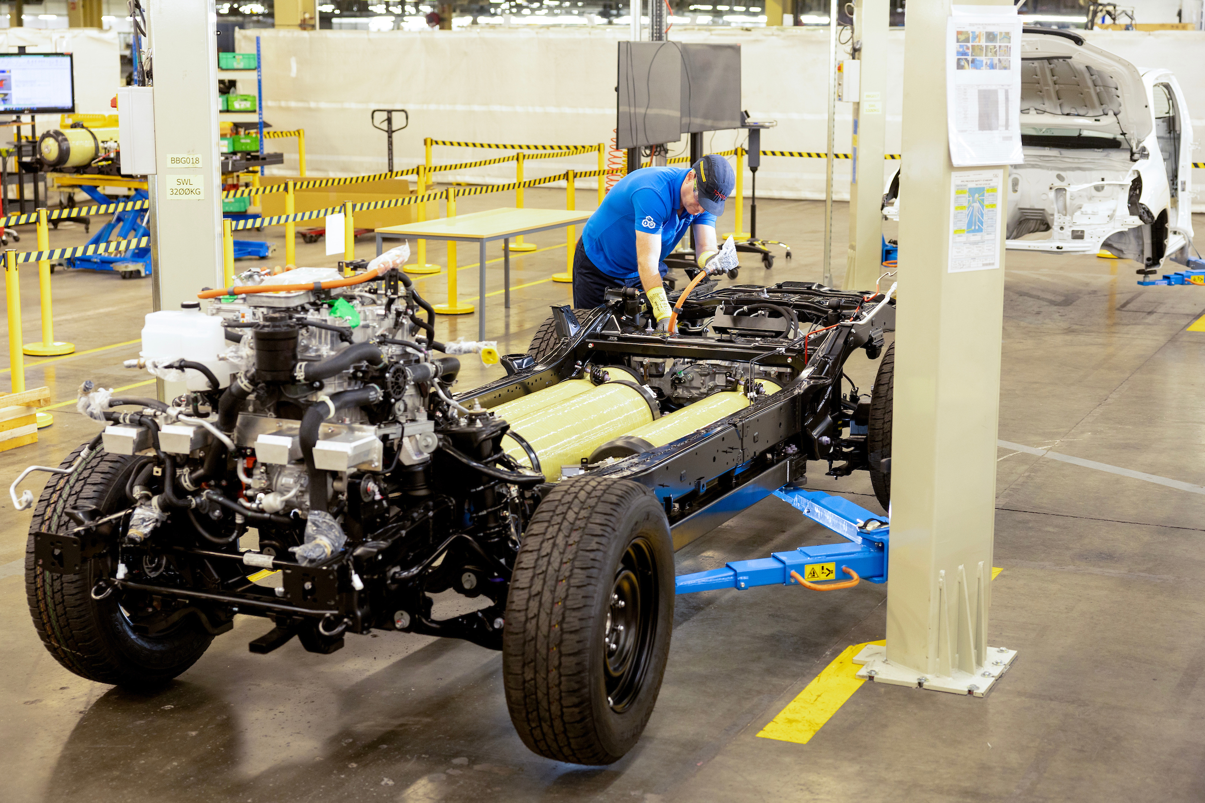 Hydrogen Toyota Hilux - floor static 