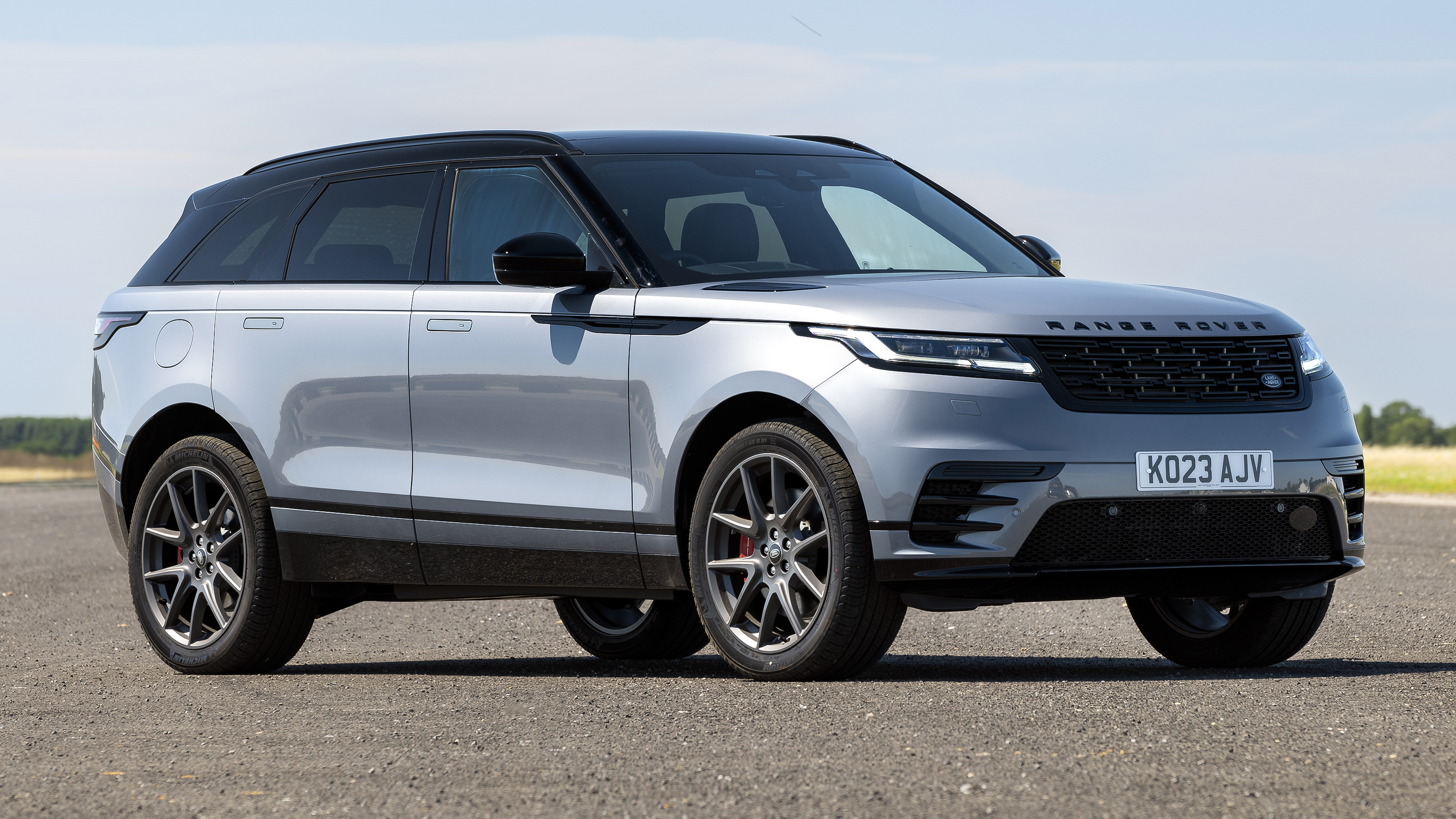 Range Rover Velar - front static