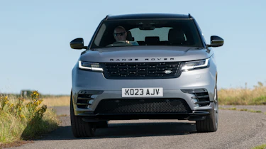 Range Rover Velar - front cornering