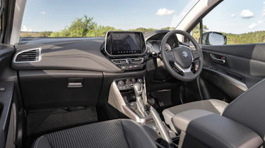 Suzuki S-Cross - interior