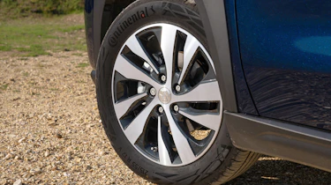 Suzuki S-Cross - alloy wheels