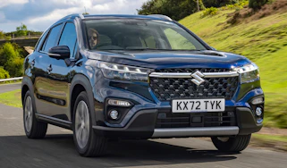 Suzuki S-Cross - front tracking