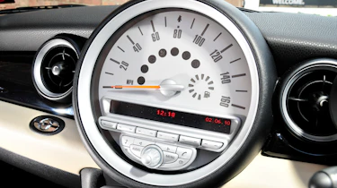Used MINI Convertible - centre console