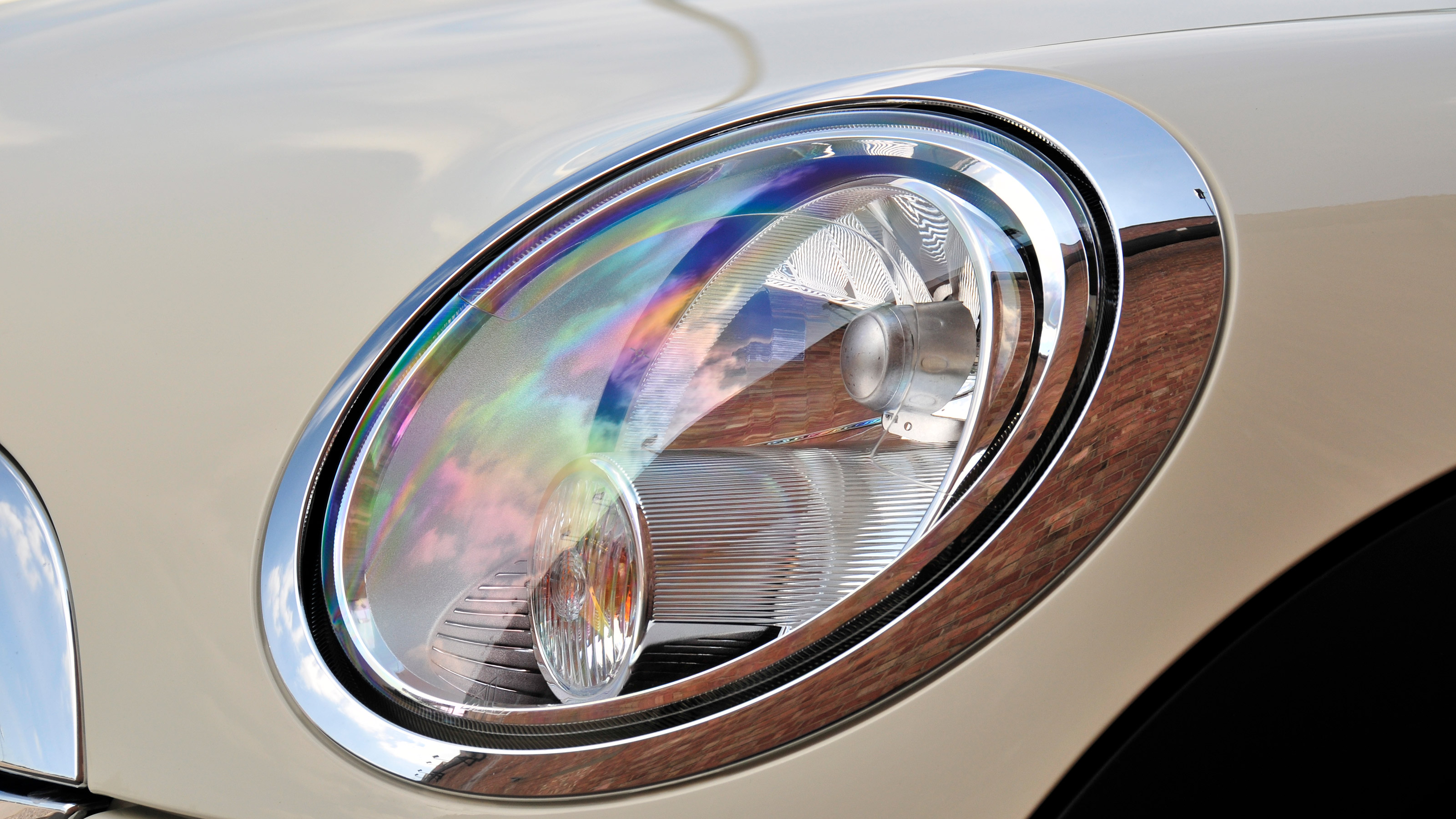 Used MINI Convertible - front light