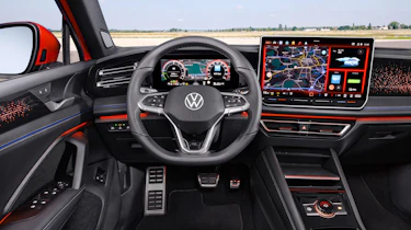 Volkswagen Tiguan - dash