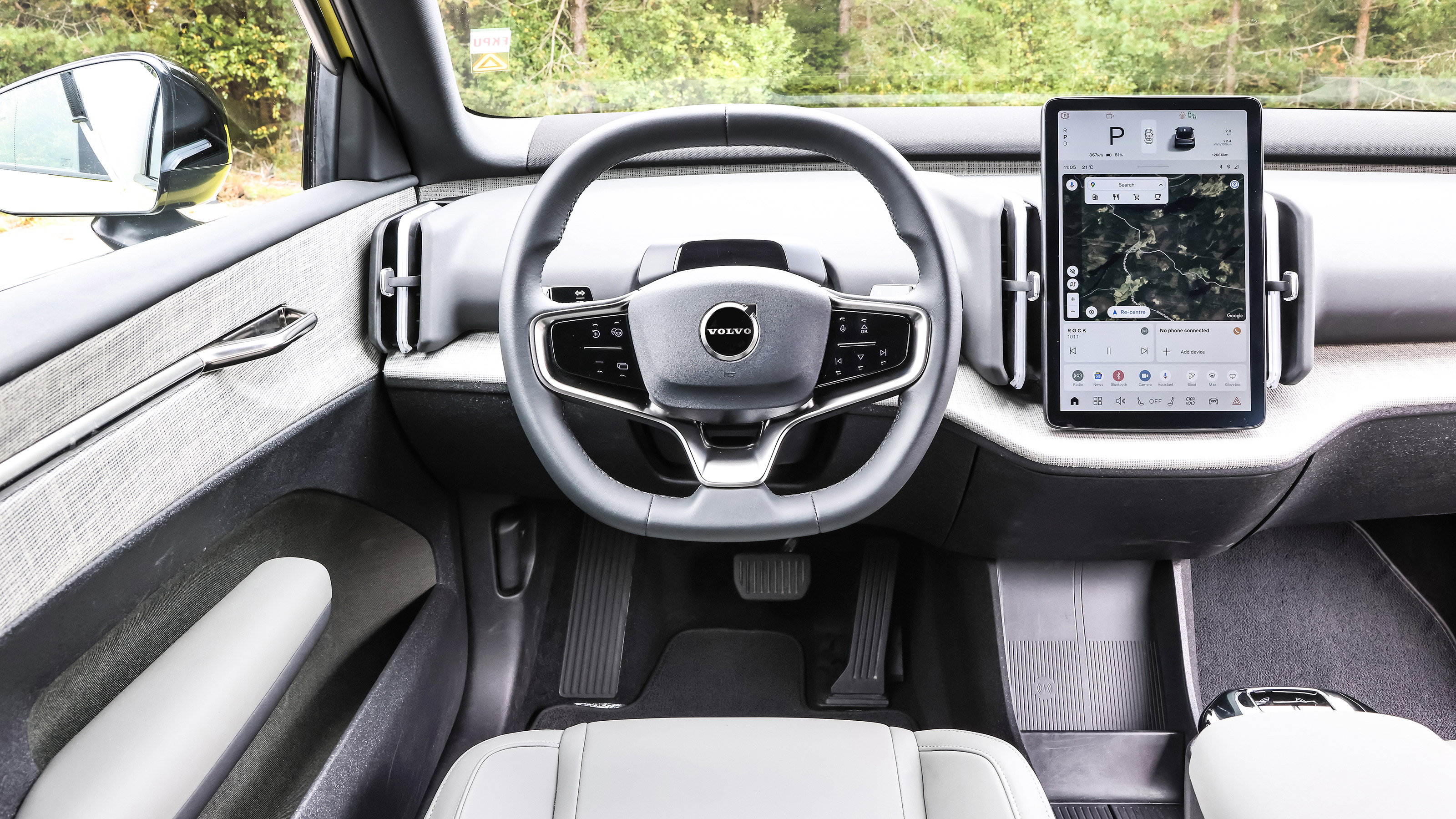 Volvo EX30 prototype - dash