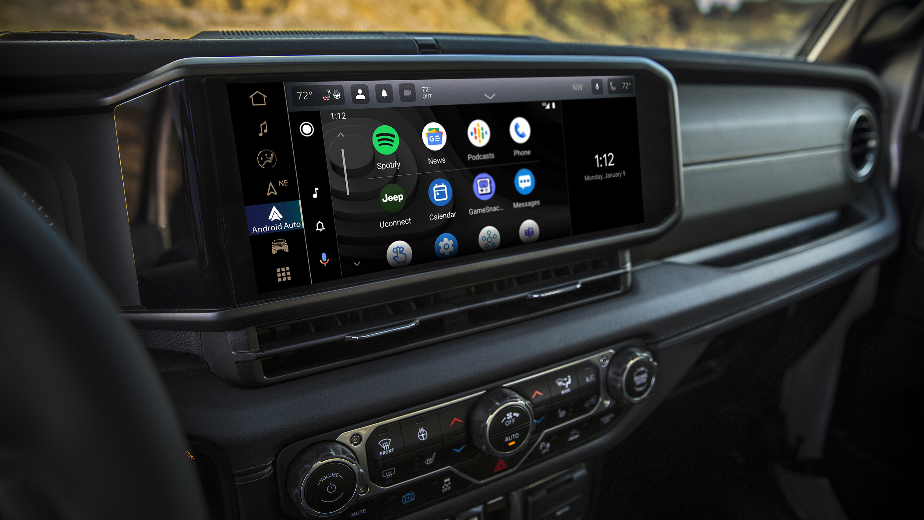 2024 Jeep Wrangler touchscreen