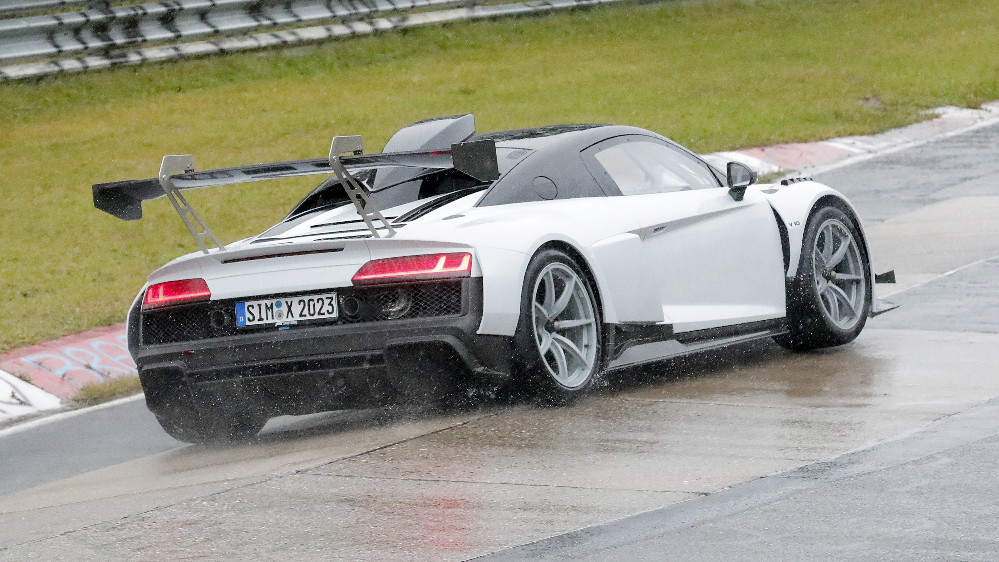 Abk Audi R8 GT3 - rear cornering