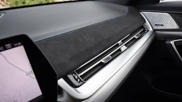 BMW X2 - trim