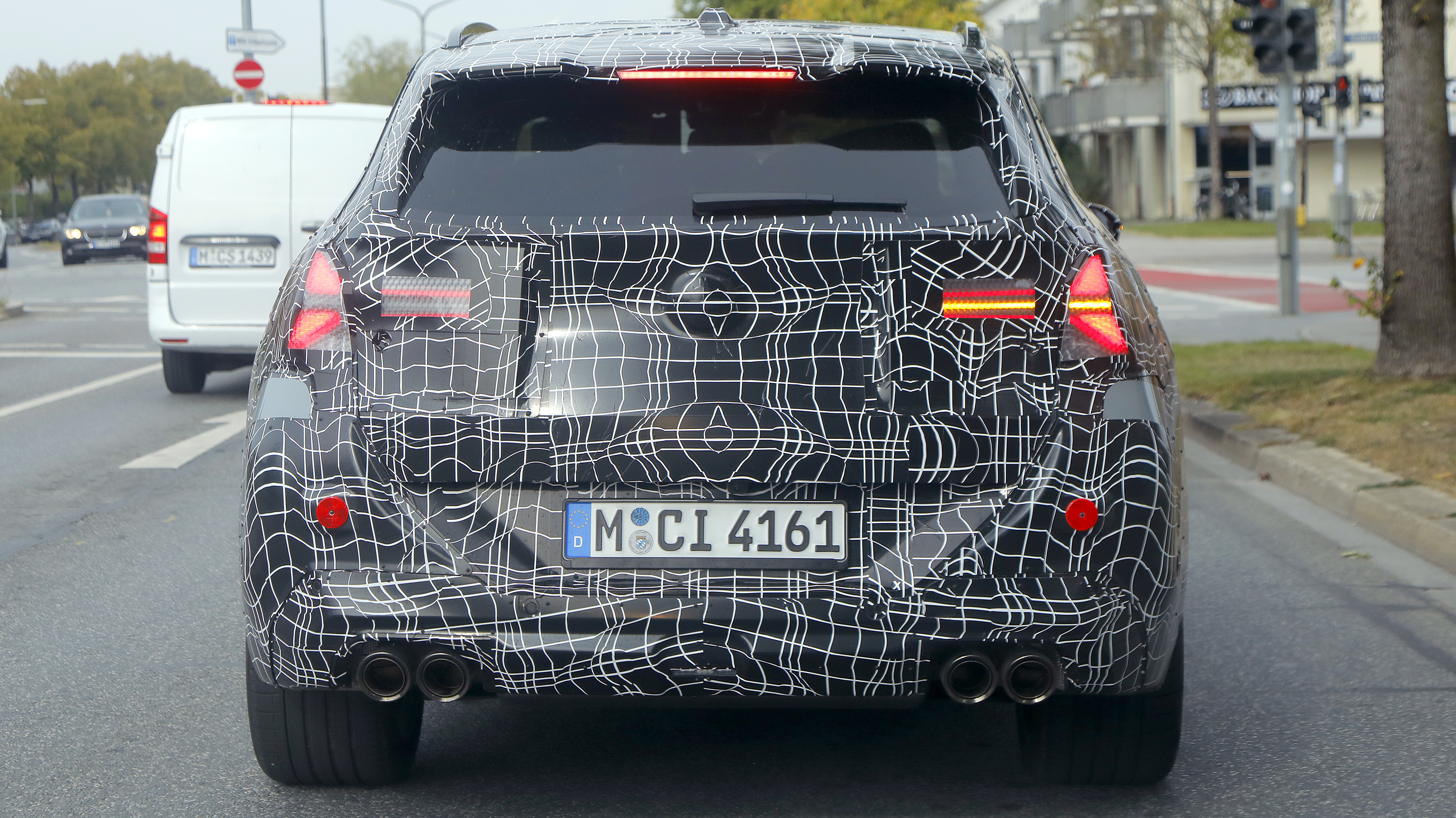 BMW X3 testing - rear static 