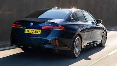 BMW i5 eDrive40 M Sport - rear action
