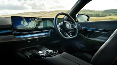 BMW i5 eDrive40 M Sport - dash