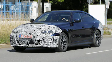 Facelifted BMW i4 - front tracking