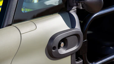 Citroen Ami Buggy - door release button