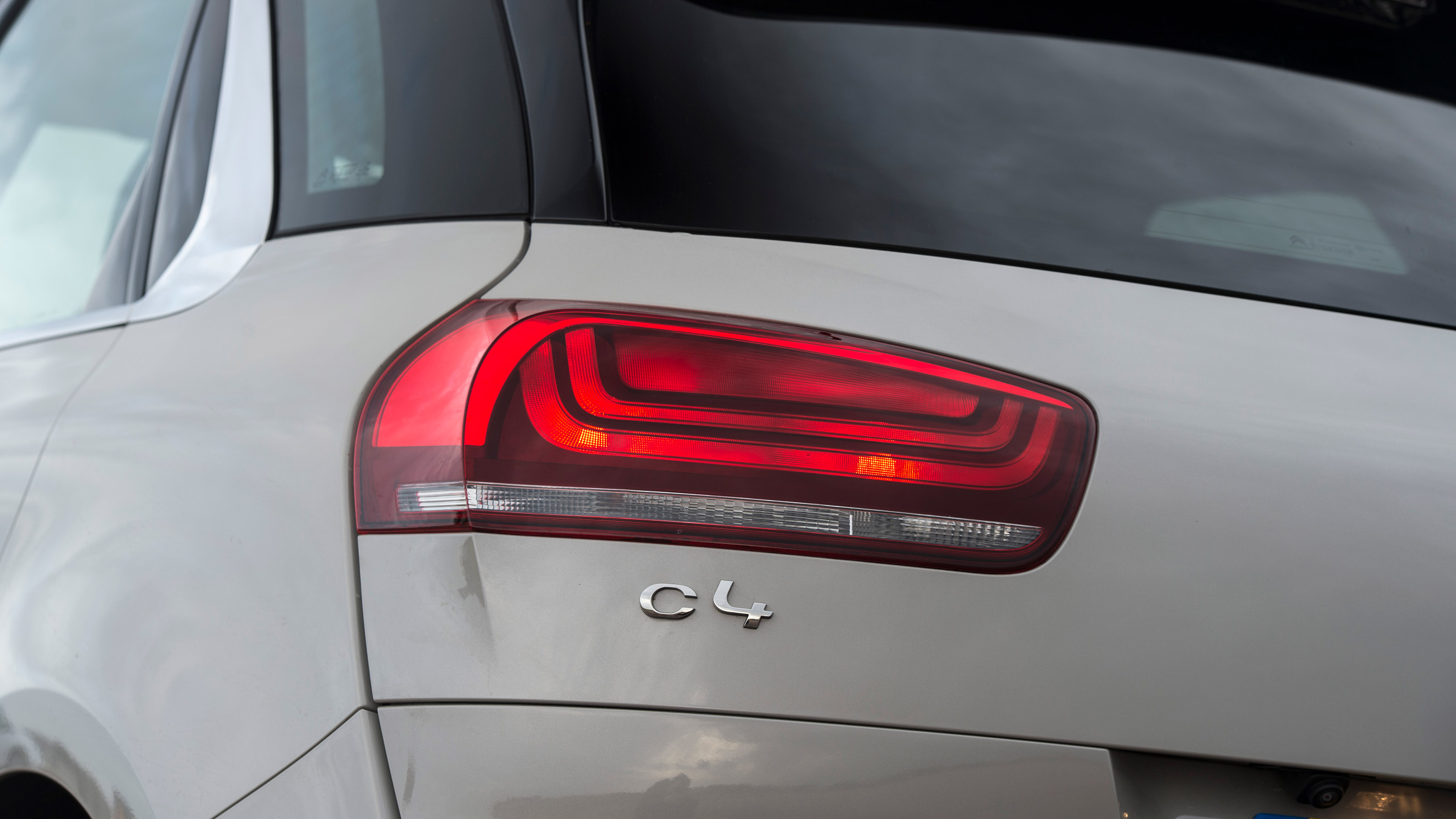 Citroen C4 Picasso Mk2 - badge