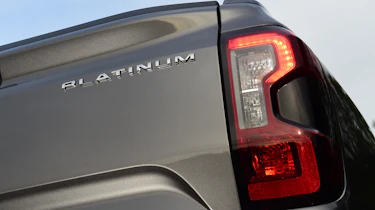 Ford Ranger Platinum - tail light