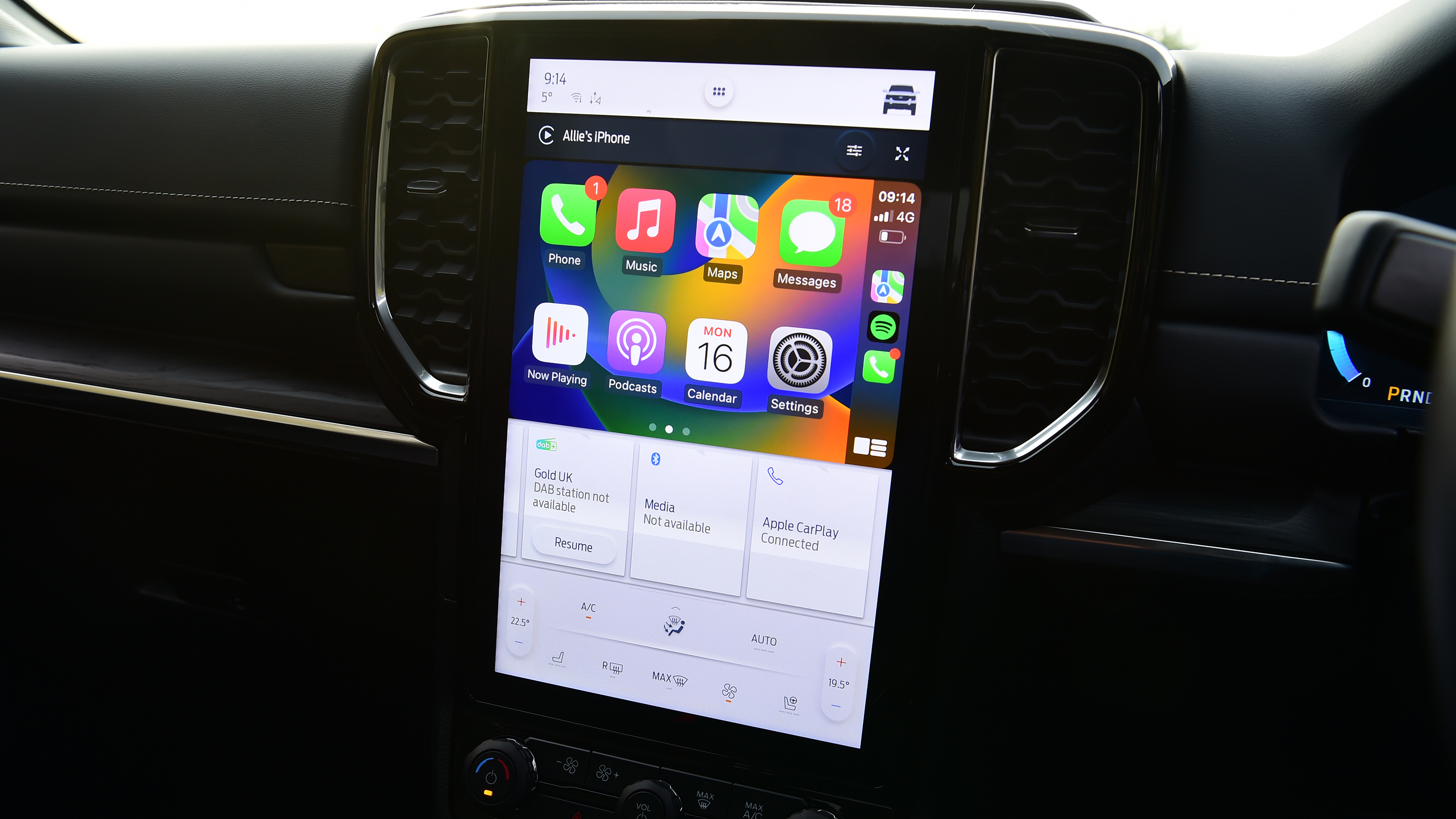 Ford Ranger Platinum - infotainment screen