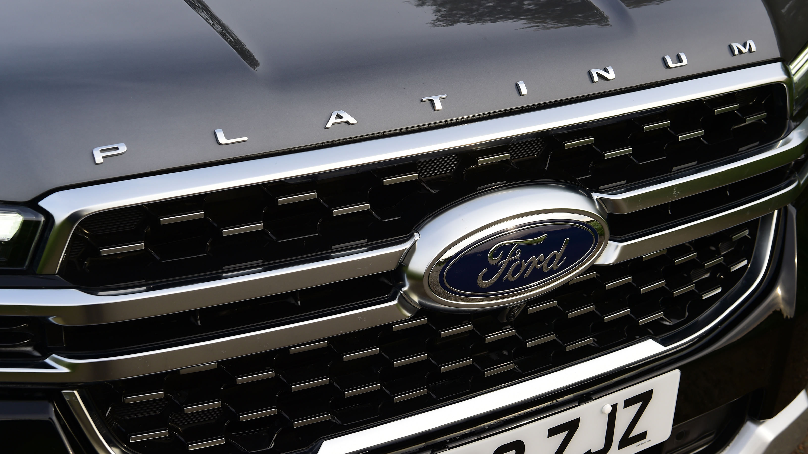 Ford Ranger Platinum - front grille