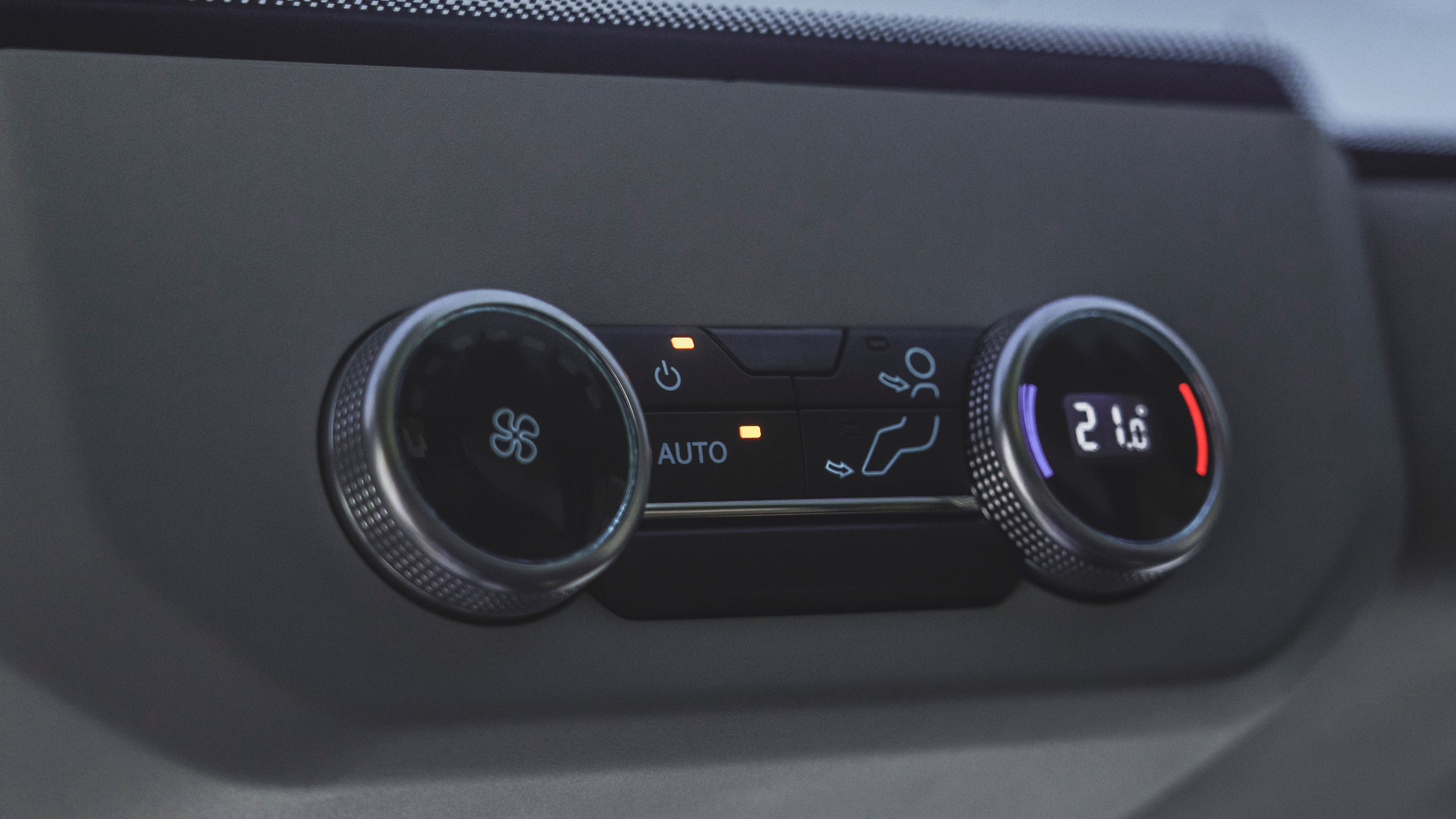Ford Tourneo Custom - controls