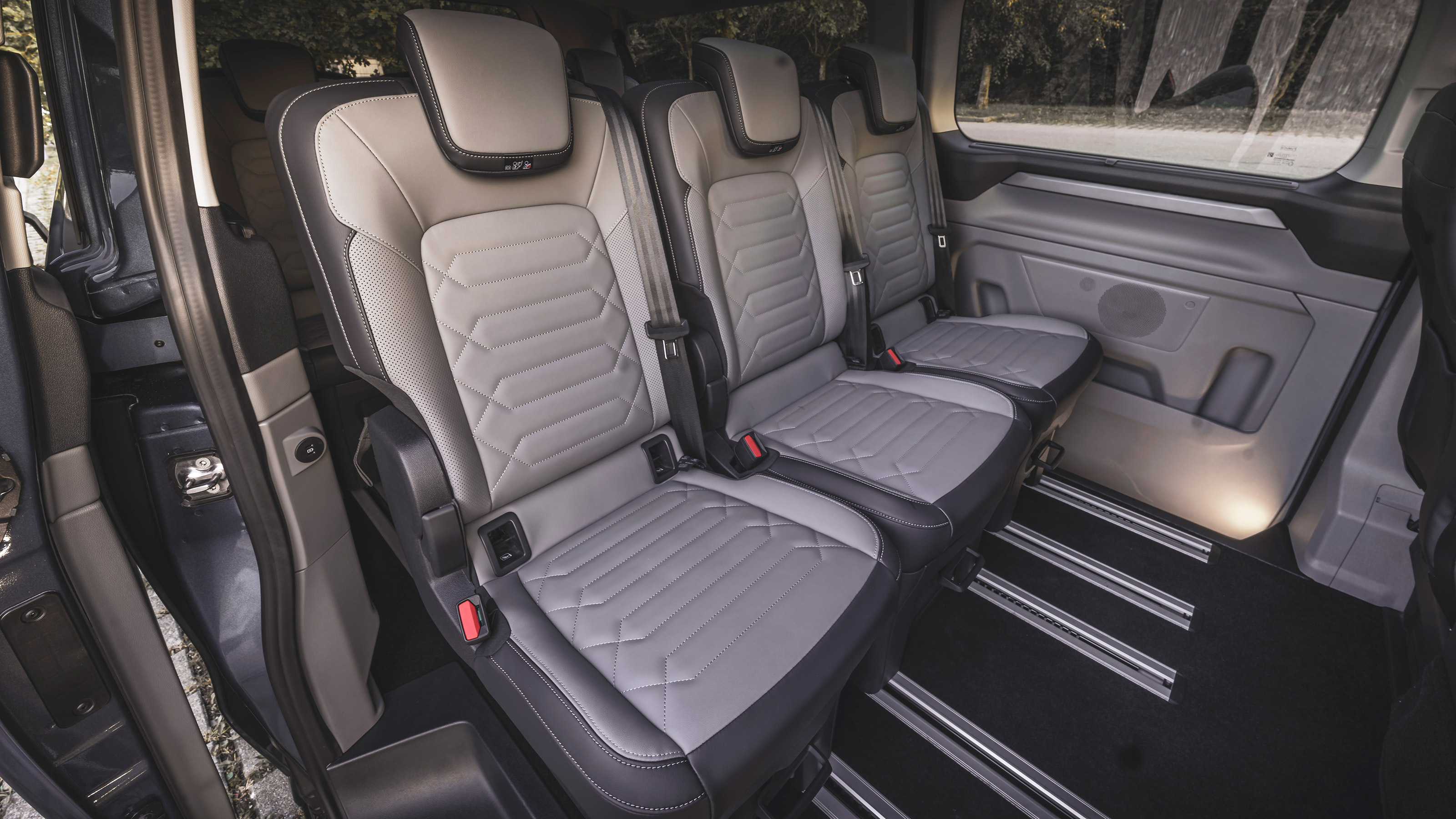 Ford Tourneo Custom - rear seats