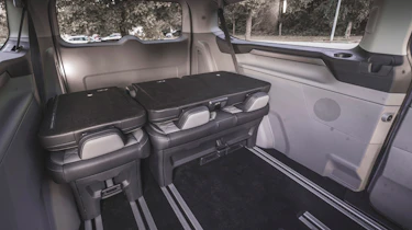 Ford Tourneo Custom - rear seats down