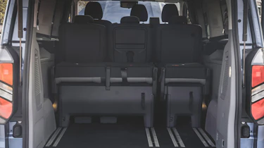 Ford Tourneo Custom - boot seats down
