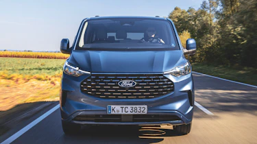 Ford Tourneo Custom - full front