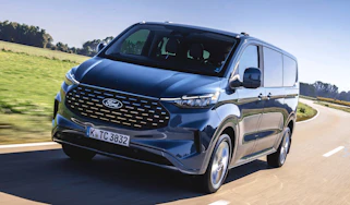 Ford Tourneo Custom - front