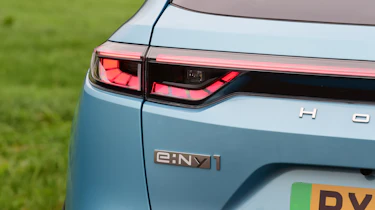 Honda eNy1 - rear lights