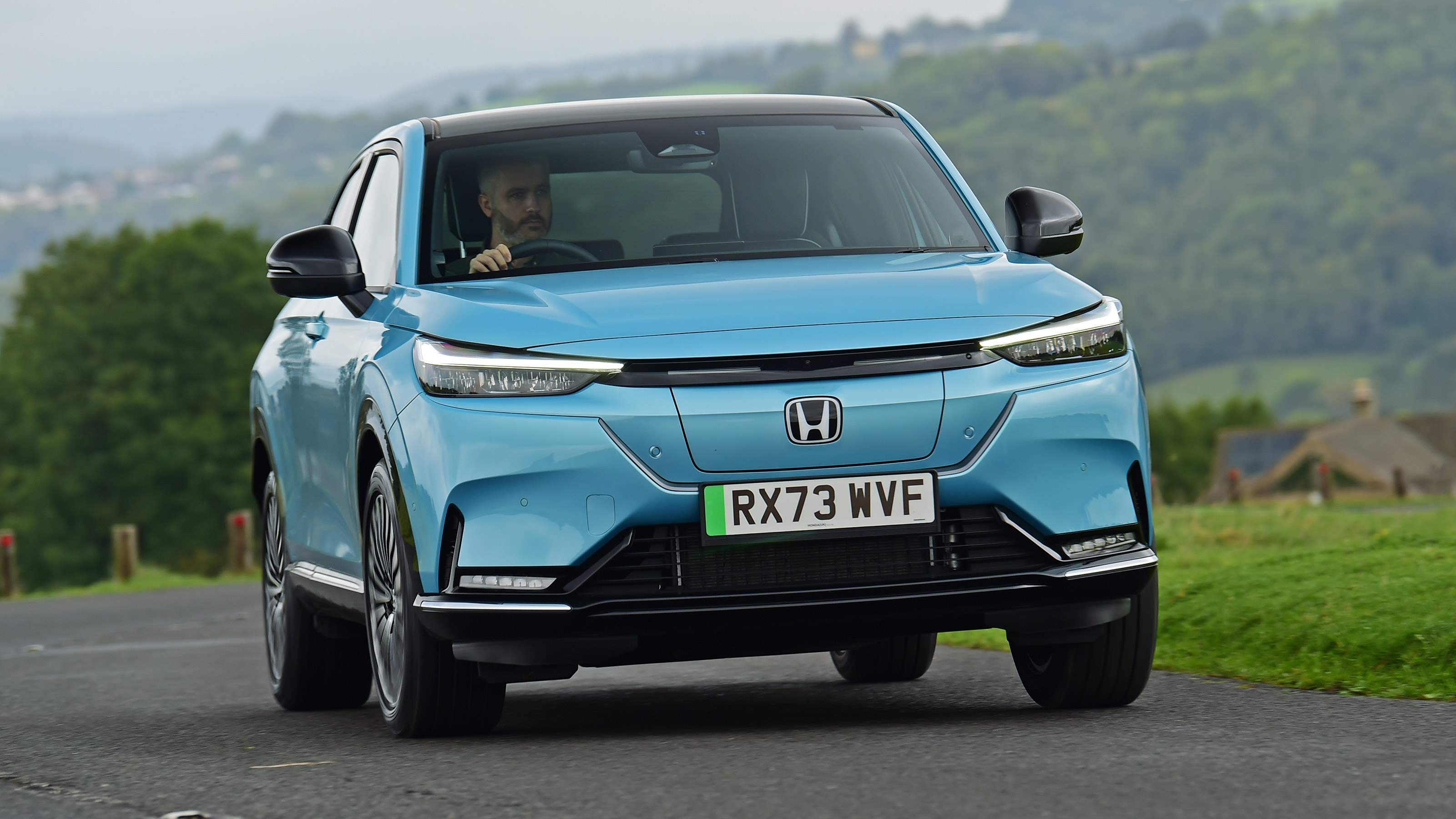 Honda eNy1 - front action