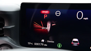 Honda eNy1 - screen