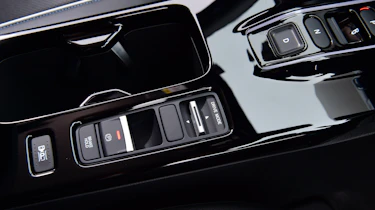 Honda eNy1 - centre console