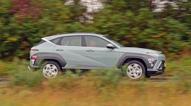 Hyundai Kona Advance 1.0 petrol - side