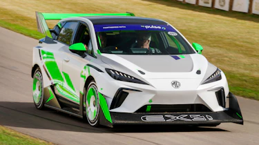 MG EX4 concept car - front action