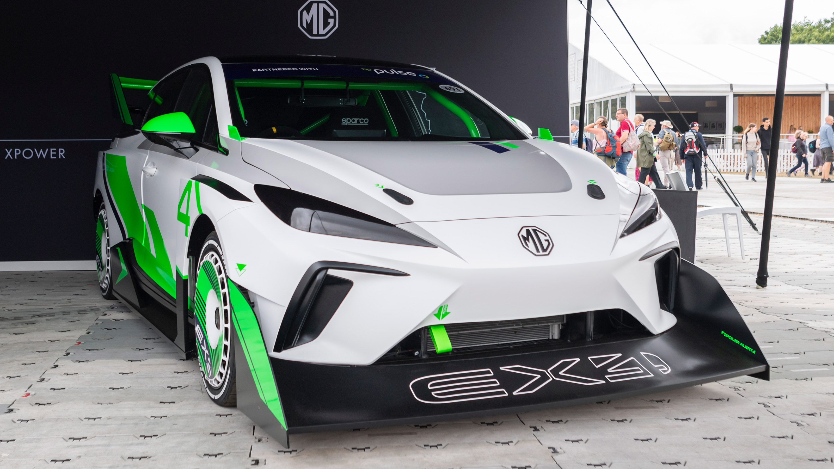 MG EX4 concept car - front static