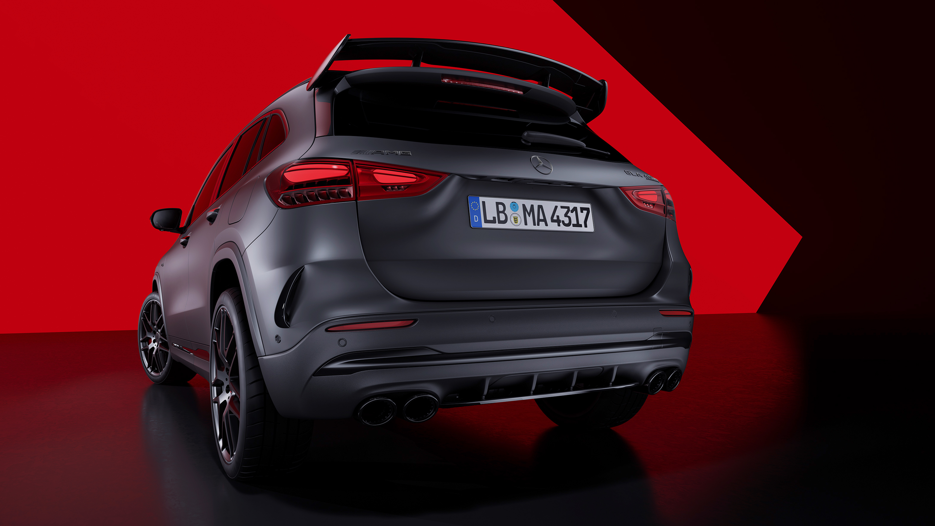 Mercedes-AMG GLA 45 S - rear 